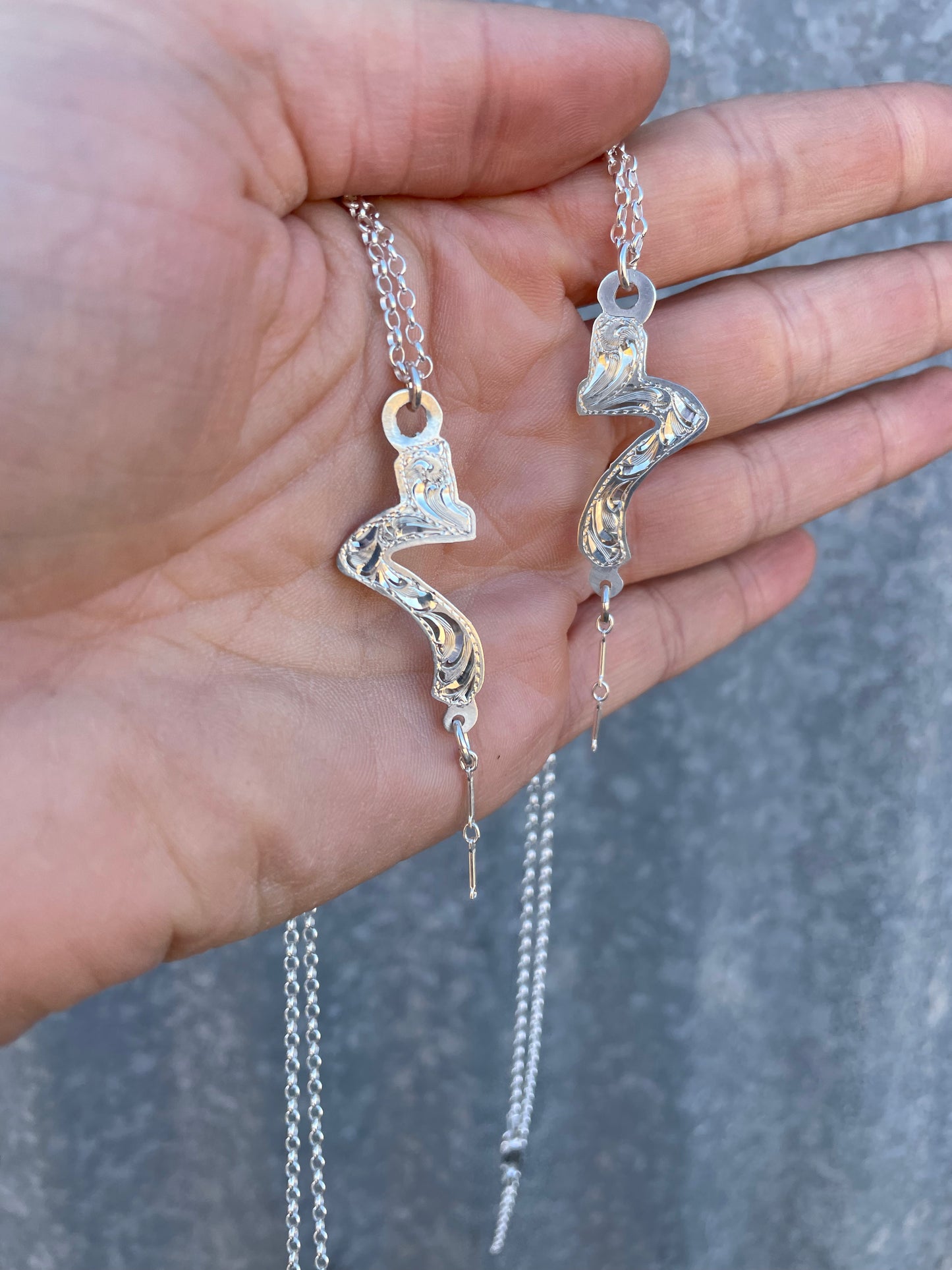 7 cheek necklace